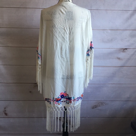 Floral Fringe Kimono - Picture 7 of 10